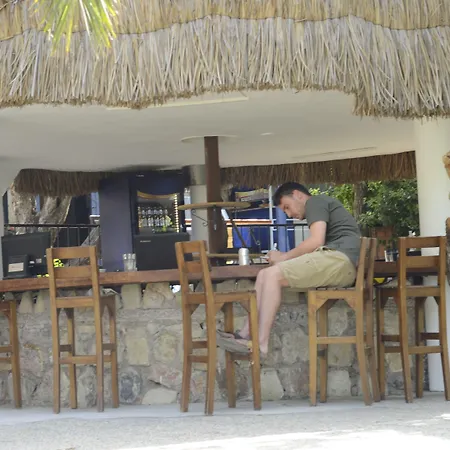 Cesme Koey Hotel Altinyunus