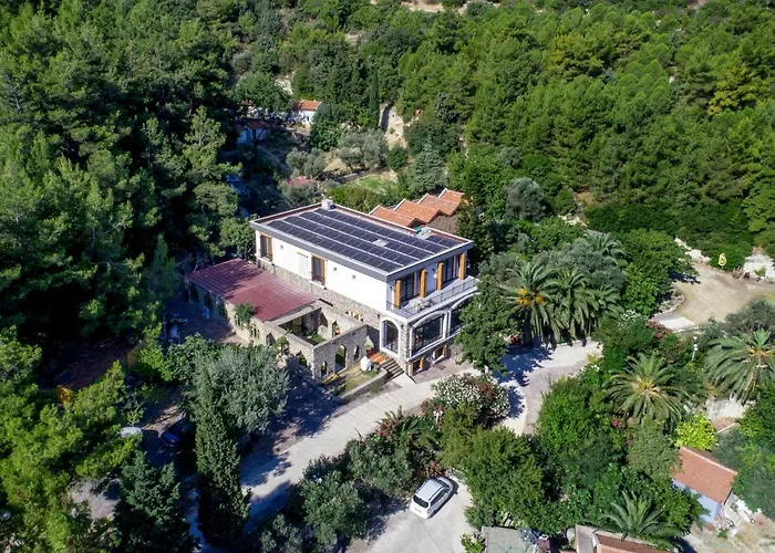 ホテル Cesme Koey Altınyunus